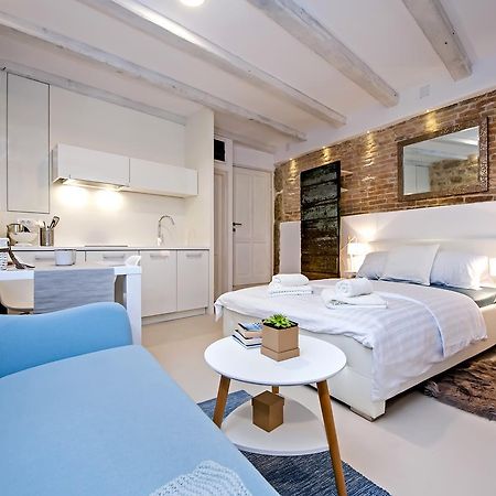 Luna Rooms&Studios Rovinj Exterior foto